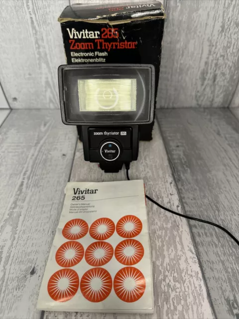 Vintage Vivitar SB-6 Zoom Thyristor 265 Flash & Attachment ** Boxed Working**