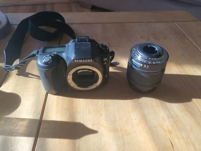 Samsung GX1L DSLR Camera with 18-55mm D-XENON Lens Kit
