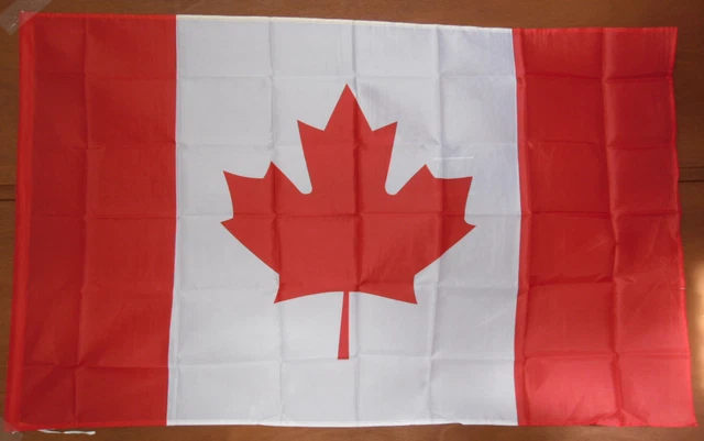 Drapeau Canada 45x30 Cm - Polyester, 2 Cordelettes, Pour Intérieur/extérieur Léger