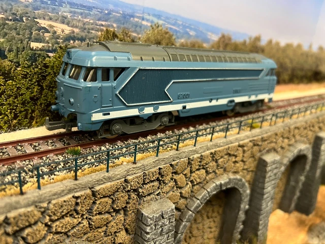 LOCOMOTIVE ELECTRIQUE JOUEF BB9201 SNCF Verte modèle HO fonctionnelle