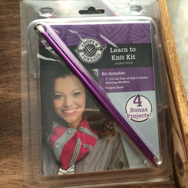 LEARN TO KNIT Kit by Loops & Threads 4 Bonus Projects /Pair Of Size 8