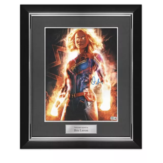 Captain Marvel-Poster, signiert von Brie Larson. Deluxe-Rahmen