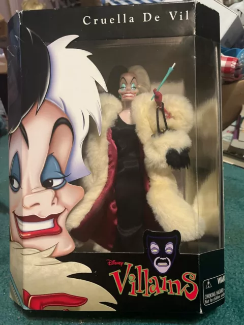 Disney Villains - Cruella De Vil Doll - 101 Dalmatians - RARE - Discontinued NIB