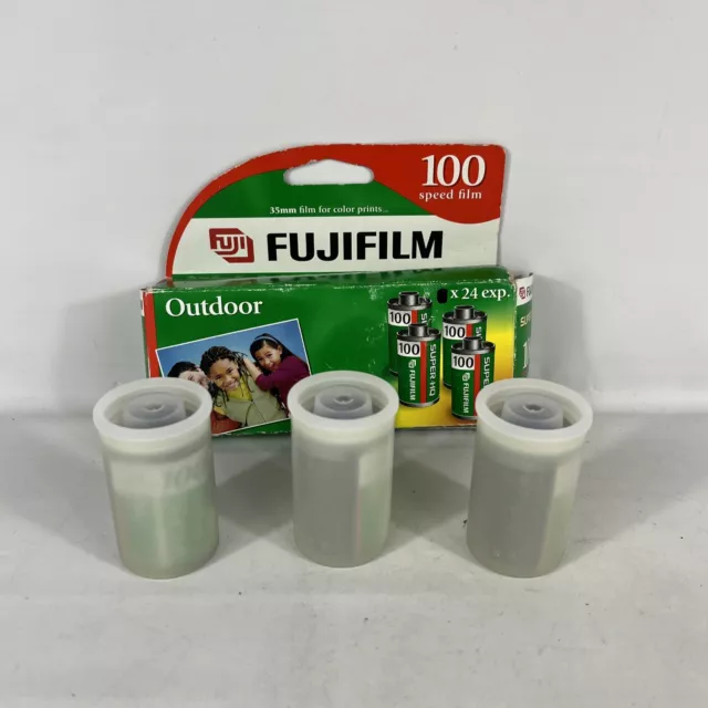 FUJIFILM 35mm 100 SPEED 3 X 24 SUPER HQ COLOR FILM EXP 04/2005 - 3 Pack