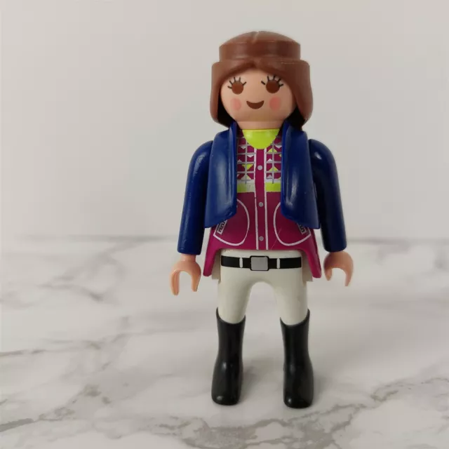 cavalière noire femme