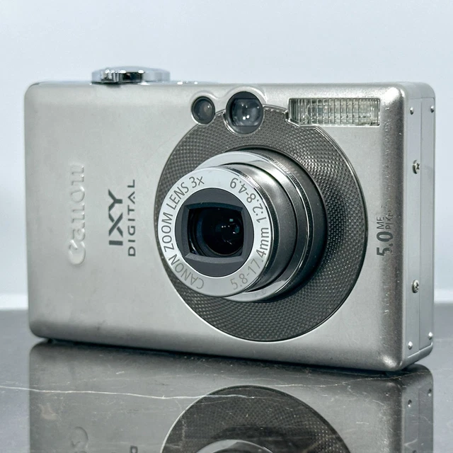 CANON IXY DIGITAL 55 Silver Compact Digital Camera 5MP probado
