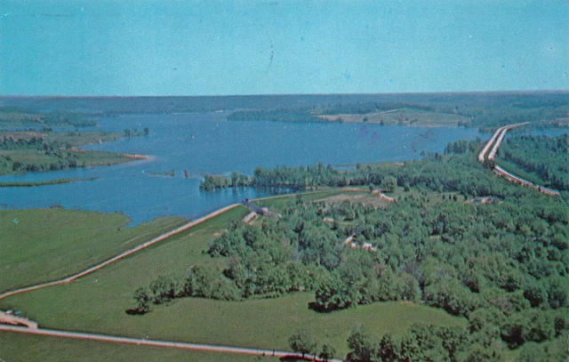 Vtg Postcard Pennsylvania PA New Castle Butler Lake Arthur Moraine State Park