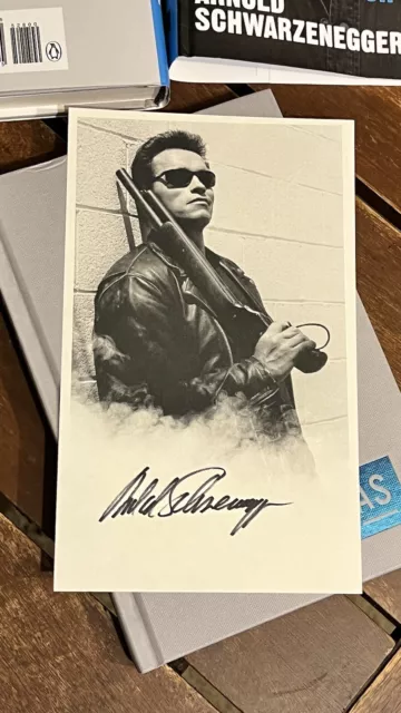 Arnold Schwarzenegger Signed Terminator 2 Be Useful  Autograph  Book Cut 5X8