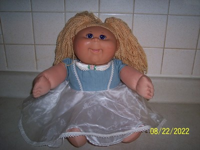 20th anniversary cabbage patch doll