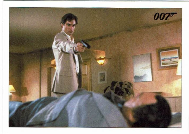 James Bond Archives 2016 Spectre Ed. Living Daylights Throwback Chase Card #31