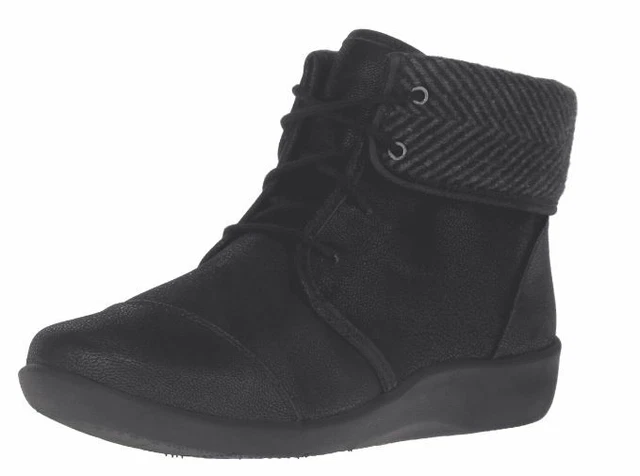 CLOUDSTEPPERS BY CLARKS Lace up Ankle Boots Sillian Frey Black