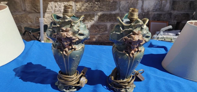 2 Anciens Pieds De Lampe Électrifiés en régule