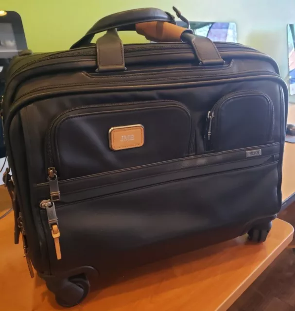 Tumi Alpha 2 Deluxe 4 Wheeled Laptop Case.