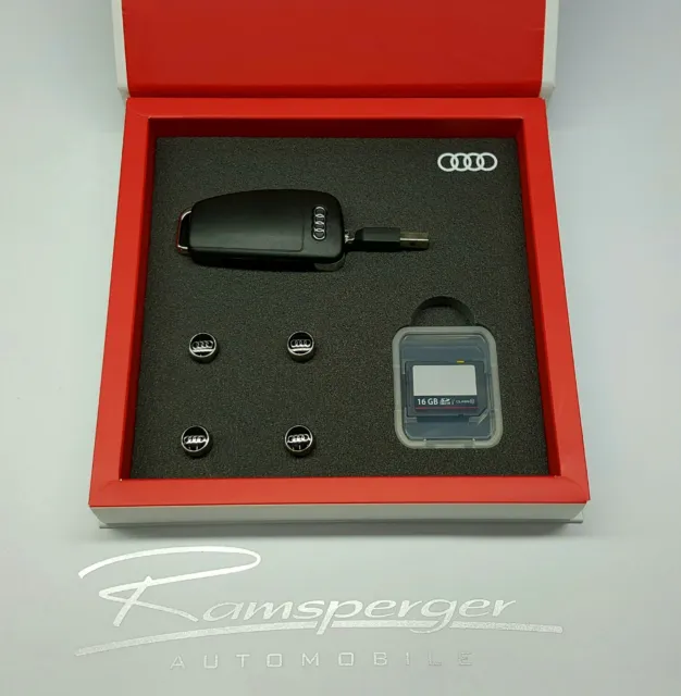 AUDI ORIGINAL ACCESSOIRES Box Geschenke Box, Audi USB-Stick SD-Karte  8R0063827J EUR 51,90 - PicClick DE