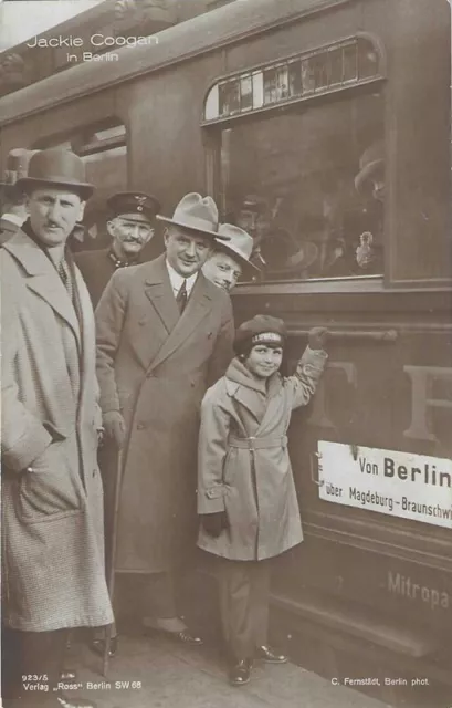 Berlin 1924 autograph card Jackie Coogan on his arrival at the train station in Berlin