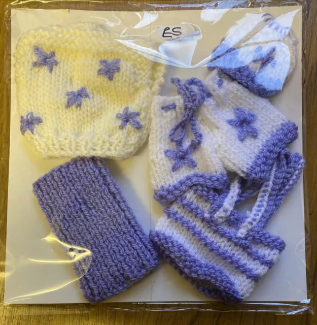 knitted barbie doll clothes, Top, Shorts, Bag, hat Lilac/white NEW