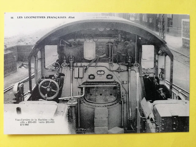 CPA GARE TRAIN LOCOMOTIVE à Vapeur des CHEMINS de FER FRANÇAIS