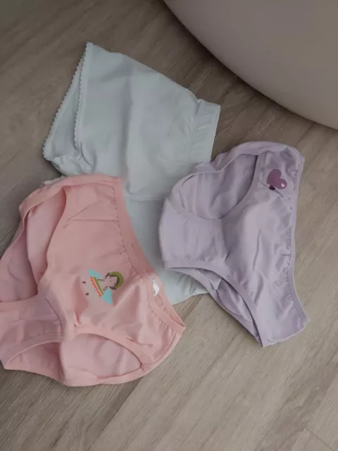 lot de 3 culottes 4/5/6ans quasi neuves