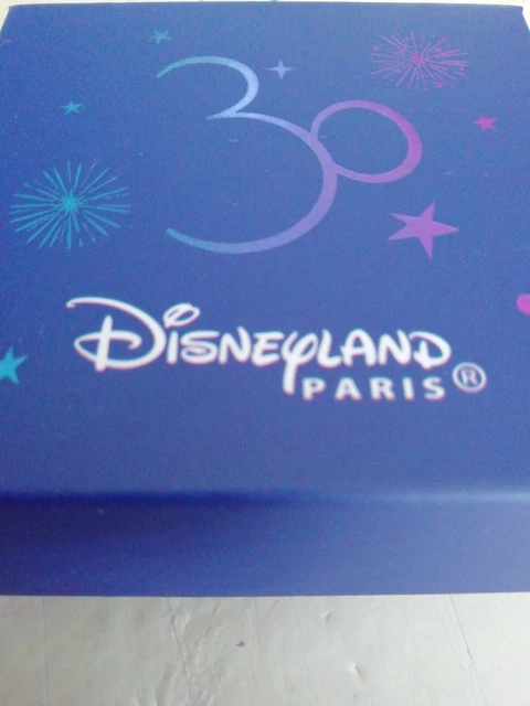 Goofy Coin Arribas 30th Anniversary Case Disneyland Paris 30 Years Disney 2