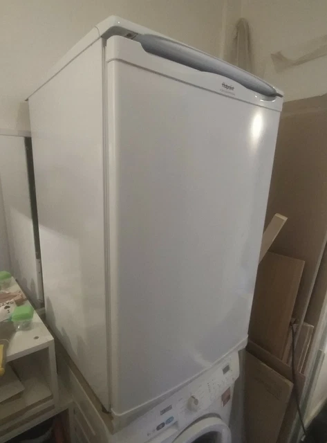 HOTPOINT ICED DIAMOND Fridge with freezer section Freestanding