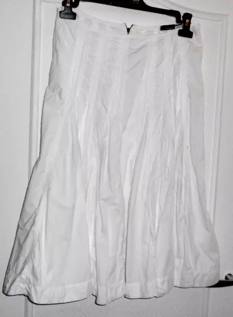 Jolie jupe mi-longue blanche SPORTMAX CODE T 42 = 40 TBE