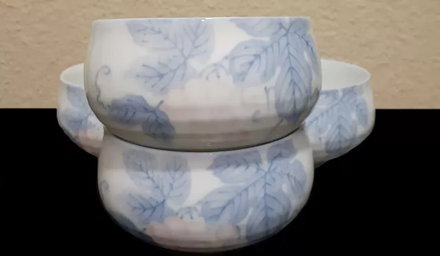 Vtg Japanese Pale Blue & White Porcelain Set Of 4 Tea Cups Sake Rice Soup Bowls