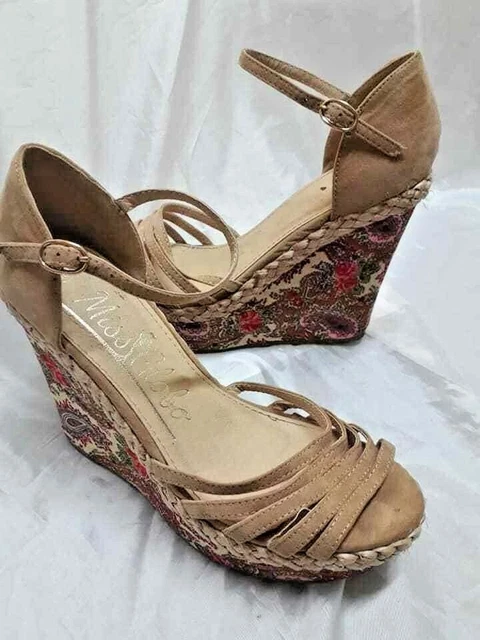 Decollete clearance zeppa corda