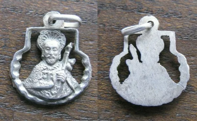 MEDALLA RELIGIOSA ANTIGUA DE SANTIAGO . 2,1 gramo/15,5 mm .PLATA