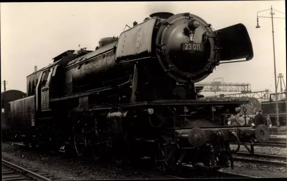 Foto Ak Deutsche Eisenbahn, DB Dampflokomotive 23 011 - 10335929