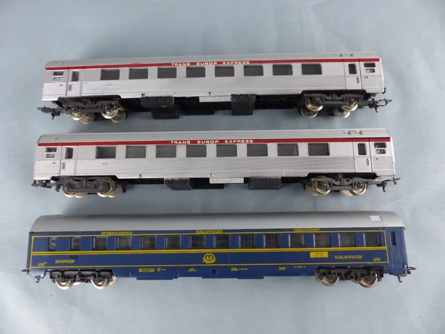 LIMA RAME de 5 wagons voyageurs 1 ère & 2ème classe - HO Intercity EUR 39,00 - FR