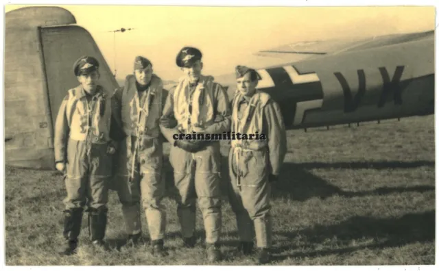 Orig. Foto 1.(F)/124 Pilot m. Dornier Do 17 Flugzeug Flugplatz DANZIG Polen 1941