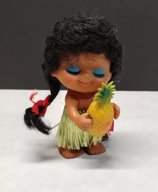 Hawaiian Hula Girl Doll Grass Skirt Lei Eyelashes Hong Kong 70s Pineapple
