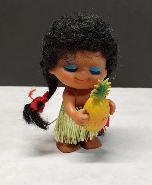 Hawaiian Hula Girl Doll Grass Skirt Lei Eyelashes Hong Kong 70s Pineapple