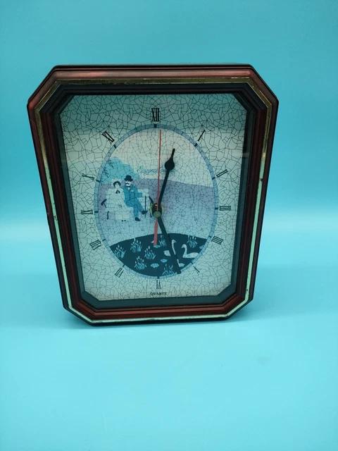 Reloj de gabinete llave aspecto envejecido