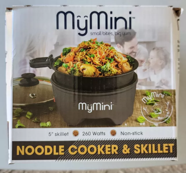 Nostalgia MyMini Noodle Cooker Electric Skillet & Noodle Maker (Red) G3