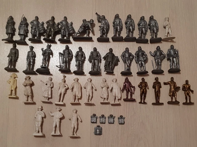 Mokarex -  Lot  De  45  Personnages  +  Accessoires  - A  Peindre -