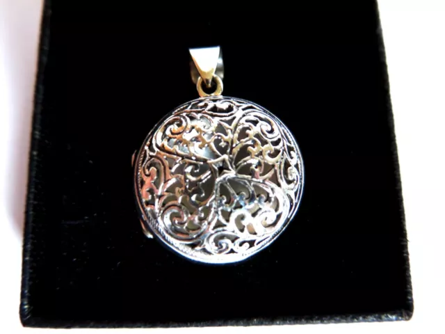 Antique style Sterling Silver Celtic ornate openwork family photo scent locket