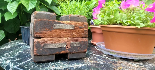 Rare Antique AAFA 2 PART MOLD CASTING PRIMITIVE 1 Of 2