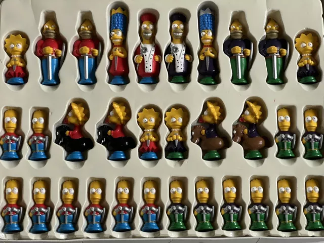 The Simpsons 3D Chess Set, In Great Condition, Full Set as Photos | Gift idea 2