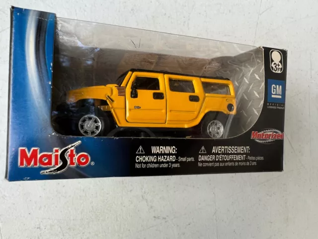 Maisto Power Racer Hummer H2 Motorized Car Die Cast Metal 2004