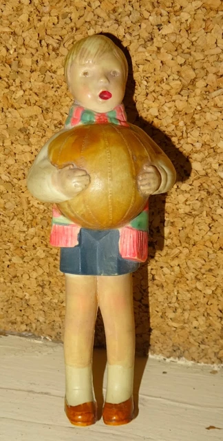Figurine Celluloïd SIC Garçon Joueur De Ballon, 12cm, France 1930, état Neuf
