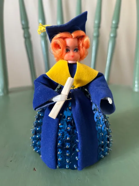 Kit de muñecas con cuentas Holiday Li'l Missy graduado 13334 Walco completado 1976