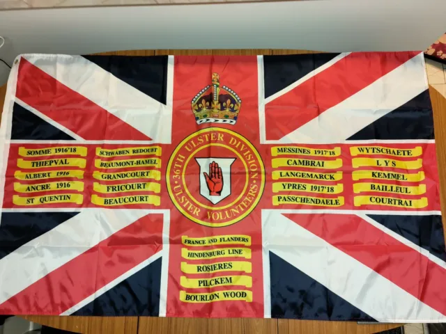 36th Ulster Division Crest, Kings colours Flag 3X5FT