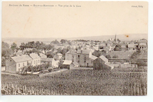 RILLY LA MONTAGNE - Marne - CPA 51 - Vignes - vue generale prise de la gare