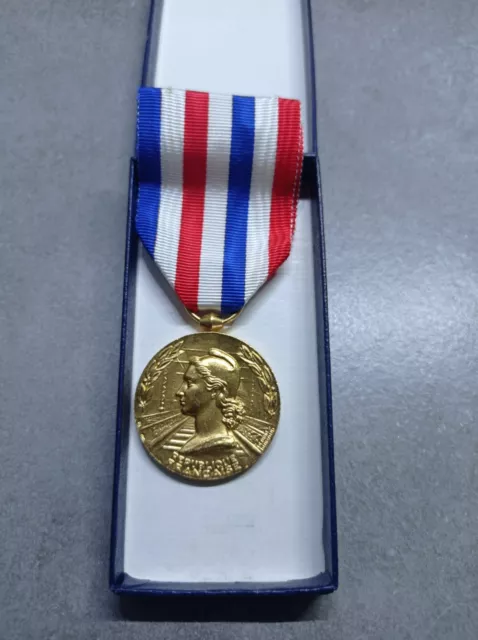 Medaille Decoration Chemins De Fer Avec Boite France Ref04214J