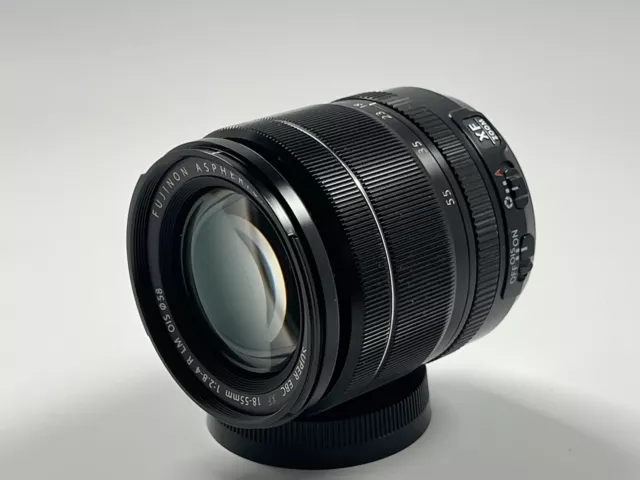 Fujifilm XF 18-55mm F2.8-4 R LM OIS Zoom Lens