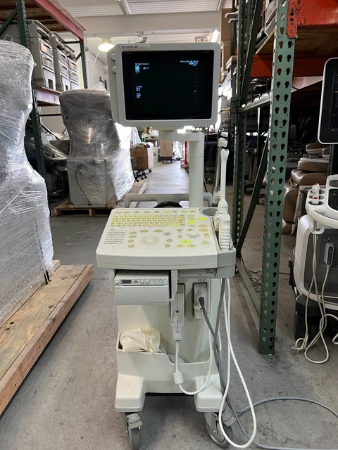 GE UltraSound Logiq 200 W/3Cb And MTZ probe GE UltraSound Logiq 200 W/3Cb And MTZ probe