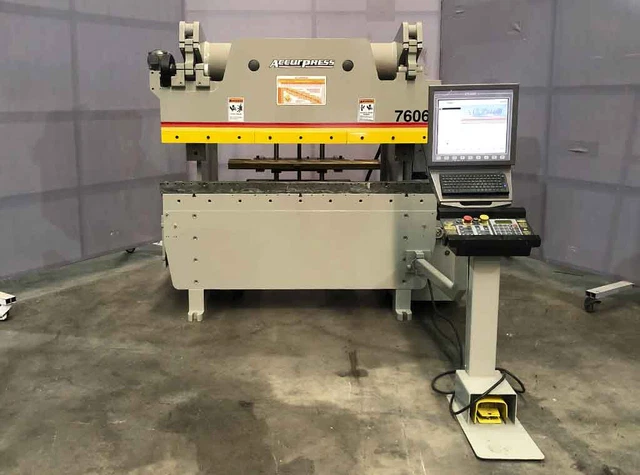 Accurpress 7606 60 Ton 6’ Hydraulic Press Brake