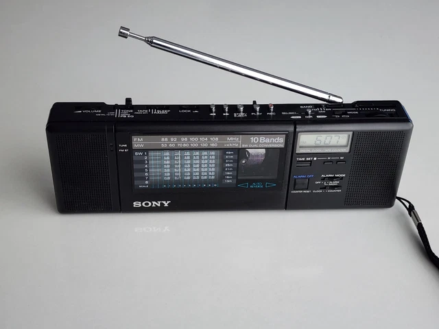Lecteur Cassette Personnel Vintage (Walkman) - Marque Poppy, Couleur Rouge - Occasion Fonctionnel