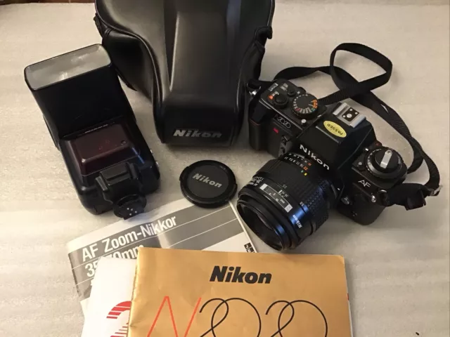 NIKON N2020 AF 35mm Film Camera w/NIKKOR AF 35-70mm lens, SB24 Flash, Case, Bag!